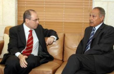 وزير الخارجية المصري احمد ابو الغيط مع نظيره الاسرائيلي سيلفان شالوم