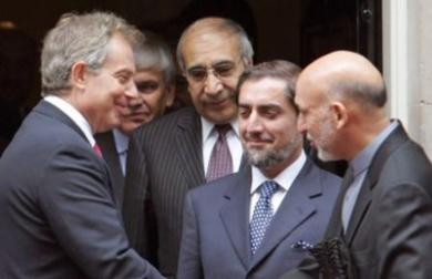 الرئيس الافغاني حامد كرزاي ورئيس الوزراء البريطاني توني بلير