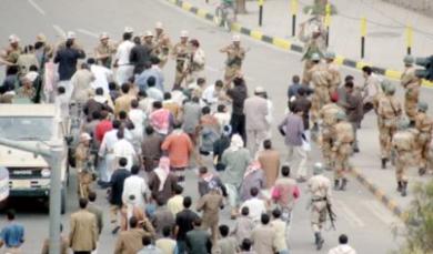 اشتباكات بين القوات الامن والمتظاهرين في صنعاء
