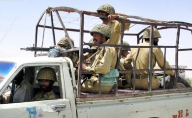 الإجراءات الأمنية الامنية المشددة على الحدود الباكستانية