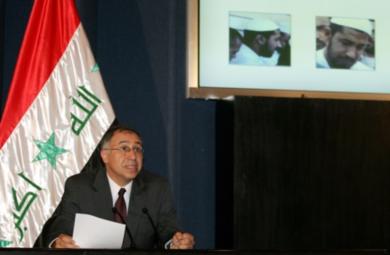 الناطق باسم رئيس الوزراء العراقي في مؤتمر صحفي