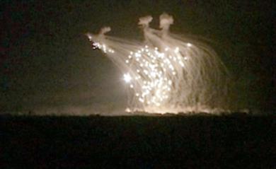 صورة تظهر استخدام القوات الأميركية الفوسفور الأبيض ضد المقاومة في الفلوجة في 9 نوفمبر 2004