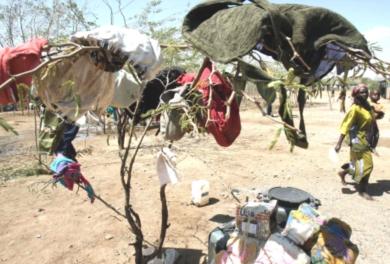 لاجئون سودانيون في احد المعسكرات في كينينا