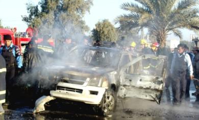 تضرر سيارة تابعة للشرطة العراقية بعد الانفجار