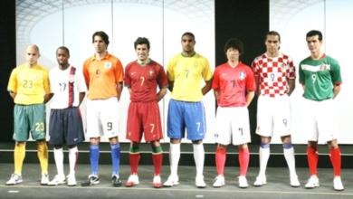 لاعبو المنتخبات الوطنية المشاركة في نهائيات كأس العالم 2006 في ألمانيا يستعرضون الأزياء الرسمية التي ستخوض منتخباتهم بها مباريات كأس العالم