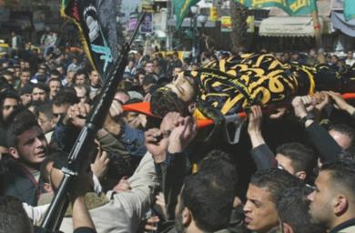 فلسطينيون يشيعون الشهيد حمد ابو شرخ