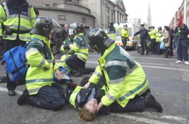 اعمال عنف تشهدها العاصمة الايرلندية