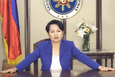 الرئيسة الفلبينية جلوريا ماكاباجال أرويو