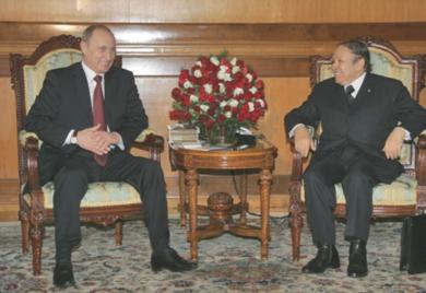 الرئيس الجزائري عبد العزيز بوتفليقة في استقبال بوتين