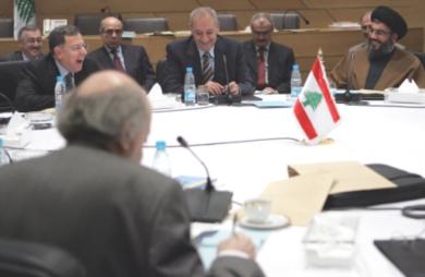 قادة القوى السياسة اللبنانية أثناء اجتماعهم يوم امس
