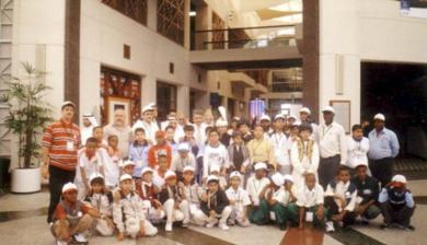 صورة جماعية لأطفال الدول المشاركة في الملتقى
