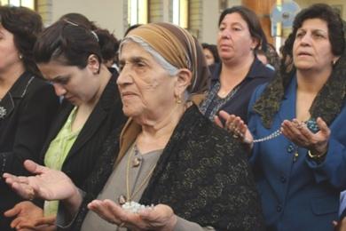 نساء عراقيات يحتفلن بعيد الفصح