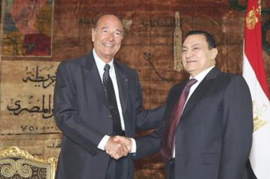 الرئيس المصري حسني مبارك يستقبل الرئيس الفرنسي جاك شيراك 