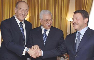 العاهل الاردني مع الرئيس السلطة الفلسطينية ورئيس الوزراء الاسرائيلي