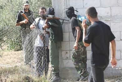اشتباكات بين مقاتلين فلسطينيين وجنود اسرائيليين