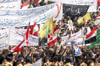 جانب من المظاهرة الاحتجاجية الكبيرة التي سارت بشوارع صنعاء أمس الى مكتب الأمم المتحدة