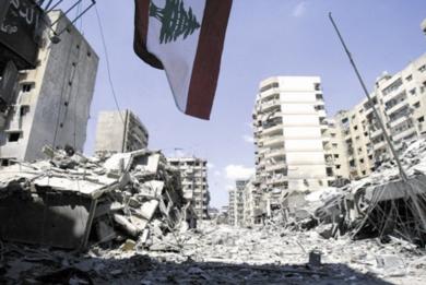 آثار الدمار الذي خلفته الغارات الإسرائيلية على الضاحية الجنوبية لبيروت أمس