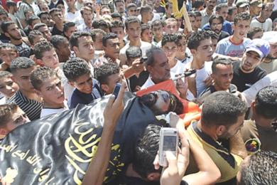 فلسطينيون يشيعون جثمان الشهيد حسام لطفي عبد الله جرادات قائد سرايا القدس الجناح العسكري 