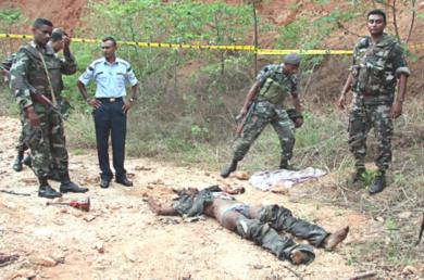 هجوم انتحاري على قافلة عسكرية في سريلانكا