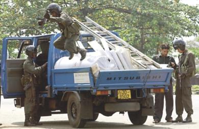 تفتيش واسع بعد الهجوم على الشاحنة العسكرية يوم أمس الأول