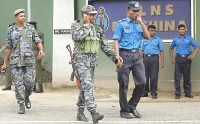 هجوم انتحاري على قاعدة بحرية في سريلانكا 