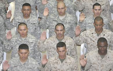 جنود امريكيون يتحصلون على الجنسية