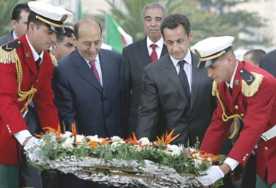 وزير الداخلية الفرنسي نيكولا ساركوزي في زيارة إلى الجزائر