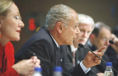 وزير الخارجية المصري أحمد ابو الغيط مع رئيس مفوضية الاتحاد الاوروبي