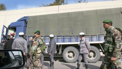 شاحنة لحزب الله تحمل ذخيرة صادرتها السلطات اللبنانية 