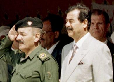 صورة من الأرشيف ..طه ياسين رمضان مع الرئيس العراقي الراحل صدام حسين
