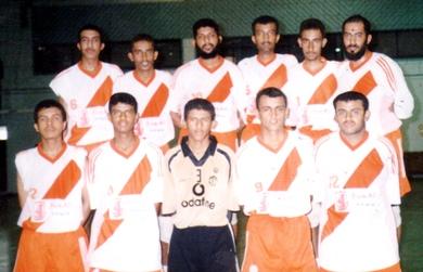فريق نادي الصمود لكرة القدم الذي شارك في كأس الرئيس بعتق عام 2002م