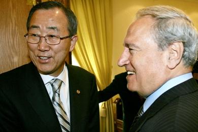 الأمين العام للأمم المتحدة بان كي مون مع نائب الرئيس السوري فاروق الشرع