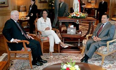 الرئيس المصري حسني مبارك يستقبل وزيرة الخارجية الأمريكية كوندوليزا رايس ووزير الدفاع الأمريكي روبرت جيتس