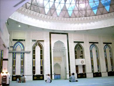 مسجد من الداخل