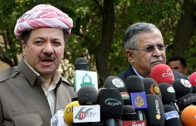 مسعود بارزاني رئيس اقليم كردستان والرئيس العراقي جلال طالباني