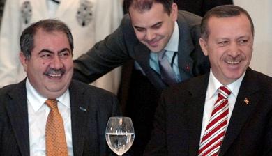 رئيس الوزراء التركي رجب طيب أردوغان مع هوشيار زيباري وزير الخارجية العراقي