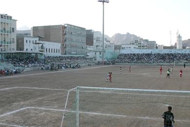 مدرجات ملعب الحبيشي اكتظت بالجماهير خلال مباريات المسابقة