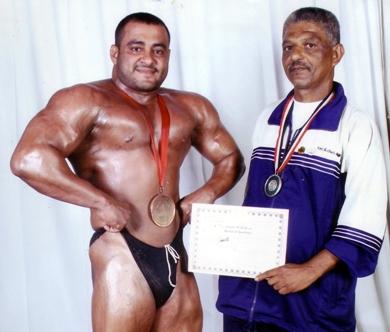 محمد سالم بن غانم بطل بطولة الجمهورية الثامنة فوق وزن 80 كجم في 30 نوفمبر2007م