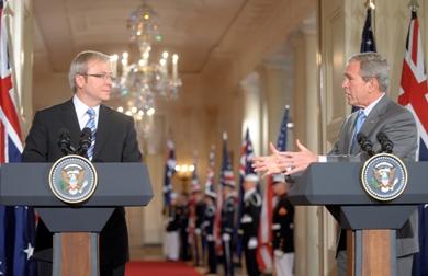 بوش في مؤتمر صحافي مع رئيس الوزراء الاسترالي كين رود