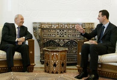 الرئيس السوري بشار الاسد  يتحدث مع رئيس مجلس النواب اللبناني نبيه بري
