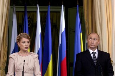 بوتين خلال مؤتمر صحافي اثر لقاء في موسكو مع نظيرته الاوكرانية يوليا تيموتشنكو