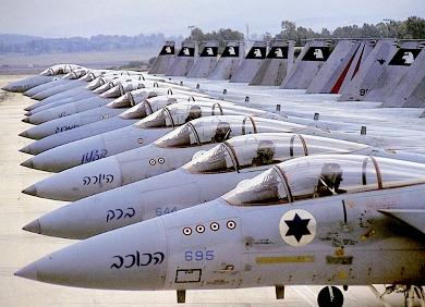 سرب من الطائرات الإسرائيلية