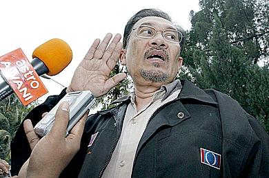 زعيم المعارضة الماليزي أنور إبراهيم