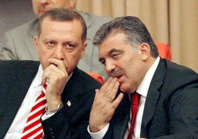 رئيس الوزراء رجب طيب اردوغان ورئيس الدولة عبدالله غول