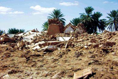 خمسة منازل انهارت وغدت أكواما من الطين (دار الراك)