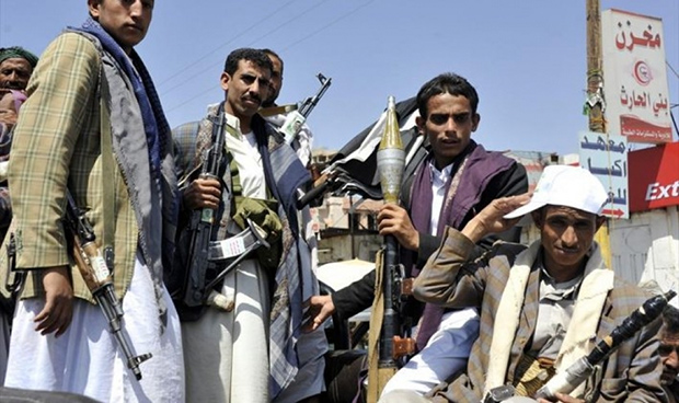 رئيس هيئة الطيران والأرصاد الجوي المقال يستعين بمسلحي جماعة الحوثي لمنع دخول القائد المعين
