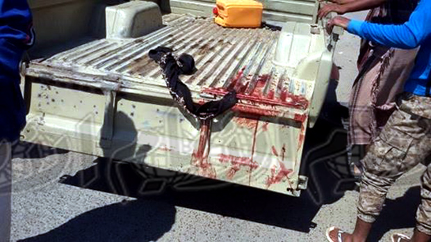  اشتباكات مسلحة دارت عقب احتجاز جنود الأمن سيارة المسلحين القبليين بمدينة لودر بمحافظة أبين