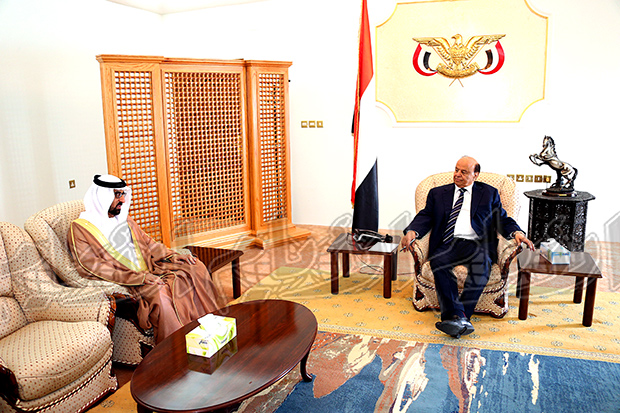 رئيس الجمهورية يستقبل القائم بأعمال السفارة الإماراتية باليمن في عدن