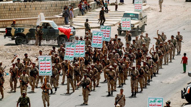 شارك المقاتلون الحوثيون الذين تم تجنيدهم حديثًا في تجمع بصنعاء