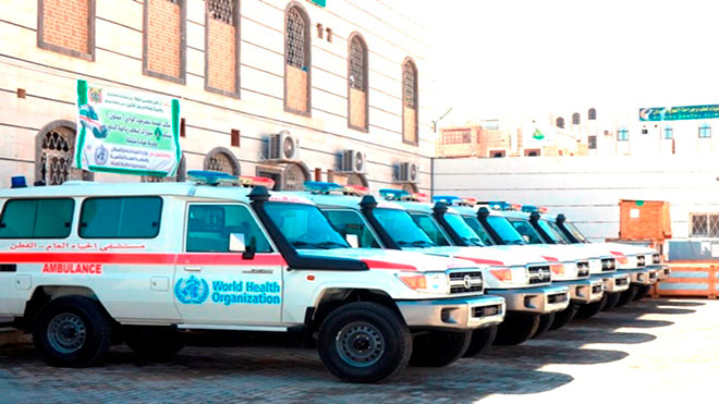 صحة وادي حضرموت تتسلم 6 سيارات إسعاف وأجهزة ومعدات طبية